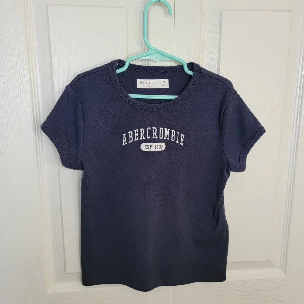 Abercrombie Kids Graphic Tee Black Short Sleeve Size 9/10 – Soft Comfy Everyday